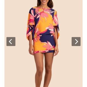 NWT! Trina Turk Tunic